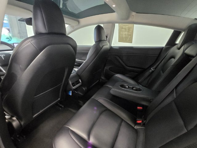 Used 2021 Tesla Model 3 Performance AWD/4WD image 21