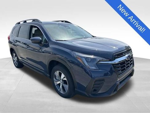 Certified 2025 Subaru Ascent Premium AWD/4WD image 1