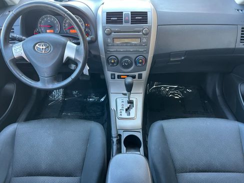 Used 2010 Toyota Corolla S image 4