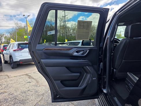 Used 2024 Chevrolet Tahoe Premier AWD/4WD image 24