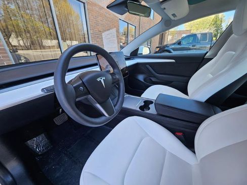 Used 2023 Tesla Model 3 Standard Range image 35