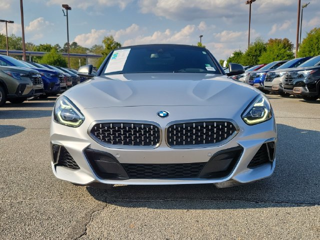 Used 2020 BMW Z4 M40i w/ Executive Package RWD image 2