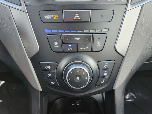 Used 2015 Hyundai Santa Fe Sport image 7