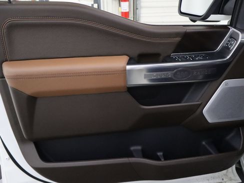 New 2025 Ford F150 King Ranch w/ FX4 Off-Road Package AWD/4WD image 9