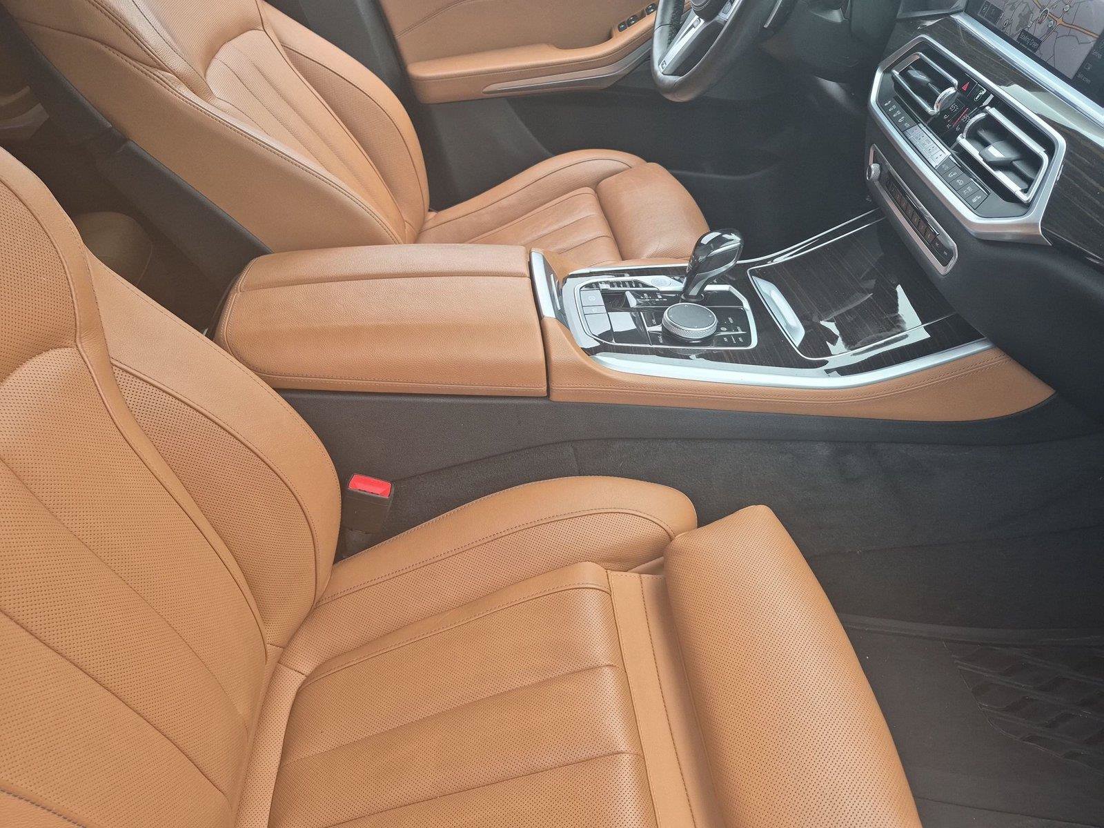 Used 2021 BMW X5 M50i AWD/4WD image 35