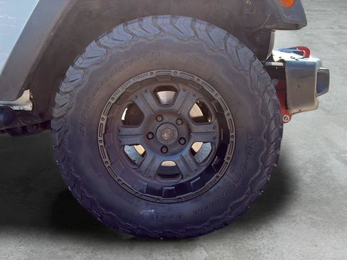 Used 2015 Jeep Wrangler Unlimited Sport w/ Quick Order Package 24S AWD/4WD image 24