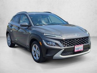 Used 2023 Hyundai Kona SEL FWD video 3