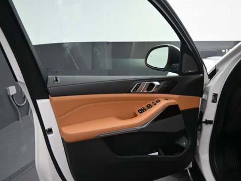 New 2026 BMW X5 xDrive50e AWD/4WD image 5
