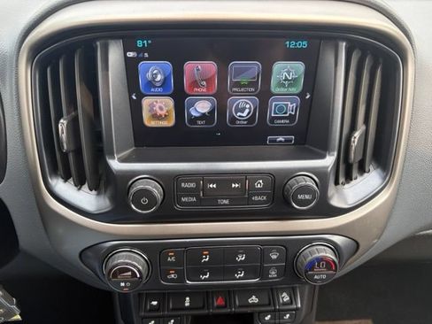 Used 2018 Chevrolet Colorado Z71 AWD/4WD image 31