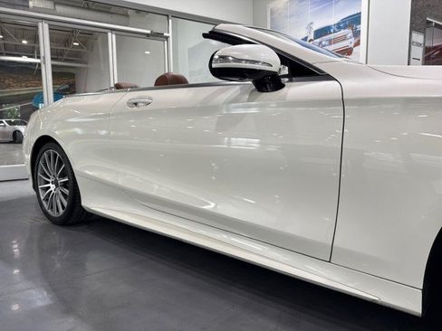 Used 2017 Mercedes-Benz S 550 Cabriolet image 24