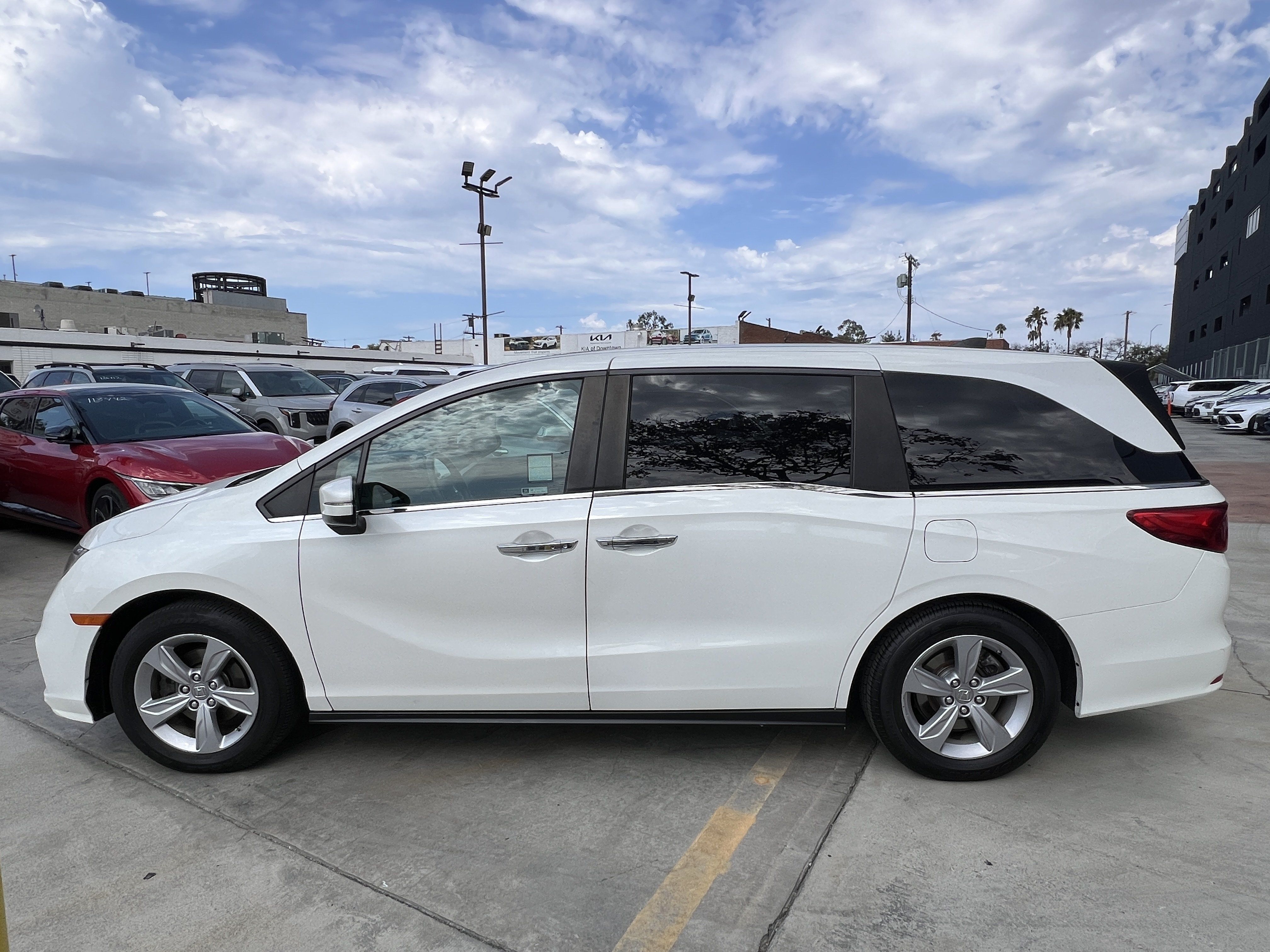 Used 2020 Honda Odyssey EX-L image 3