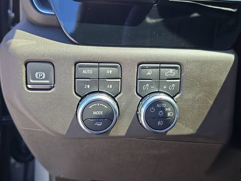 New 2026 GMC Sierra 2500 SLT w/ SLT Premium Package AWD/4WD image 23