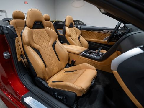 Used 2020 BMW M8 Convertible w/ M Driver's Package image 33