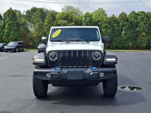 Used 2023 Jeep Wrangler Unlimited w/ Sun & Screen Package AWD/4WD image 2