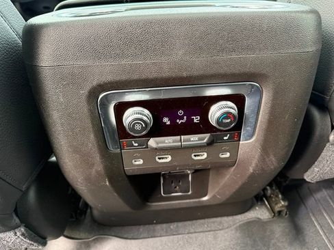 Used 2021 GMC Yukon Denali w/ Denali Ultimate Package image 27