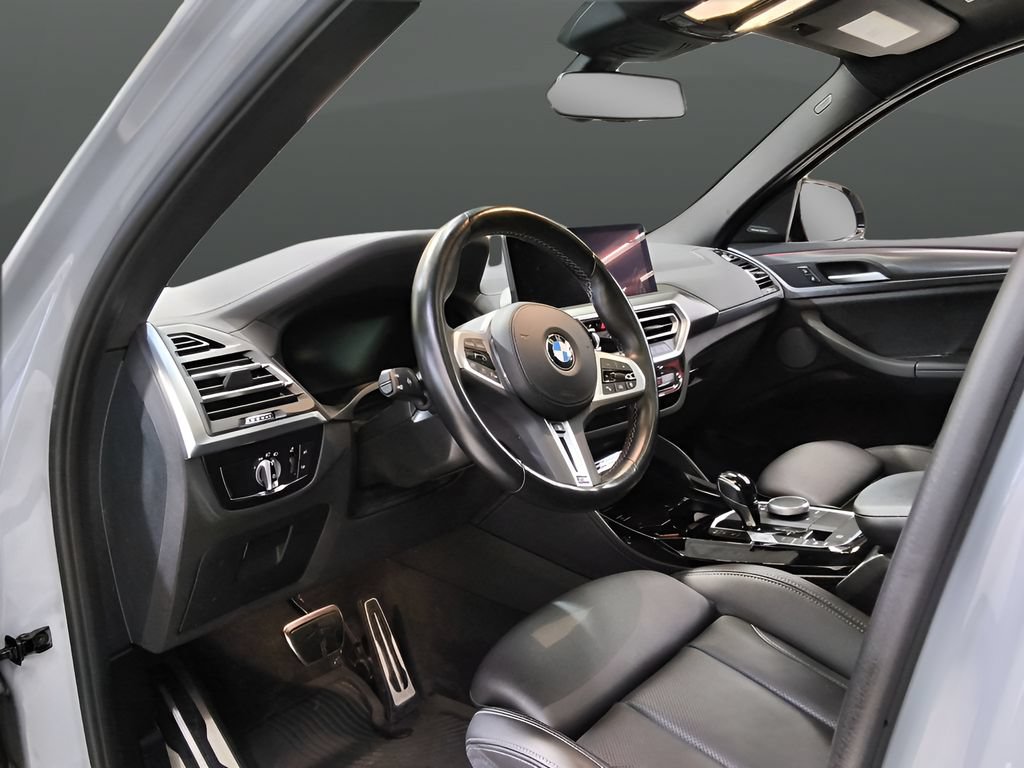 Used 2024 BMW X4 xDrive30i w/ Premium Enhanced Package AWD/4WD image 10