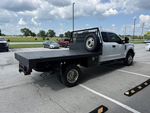 Used 2018 Ford F350 XL w/ Power Equipment Group AWD/4WD image 2
