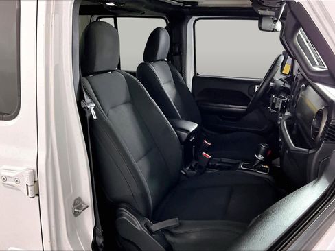Used 2018 Jeep Wrangler Unlimited Sport S AWD/4WD image 9