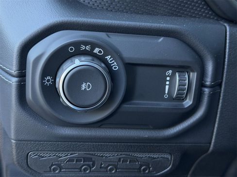 New 2025 Jeep Wrangler Unlimited Rubicon image 18