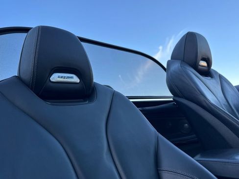 Used 2016 BMW M4 Convertible image 16