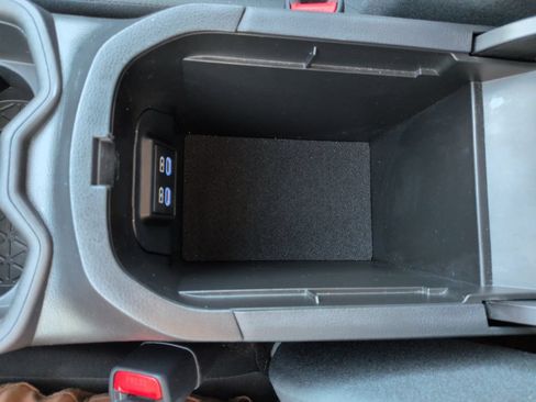 Used 2022 Toyota RAV4 LE w/ Carpet Mat Package (TMS) FWD image 26