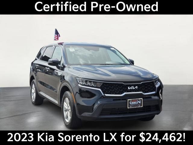 Used 2023 Kia Sorento LX AWD/4WD image 1