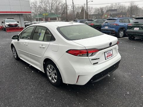 Used 2023 Toyota Corolla LE image 7