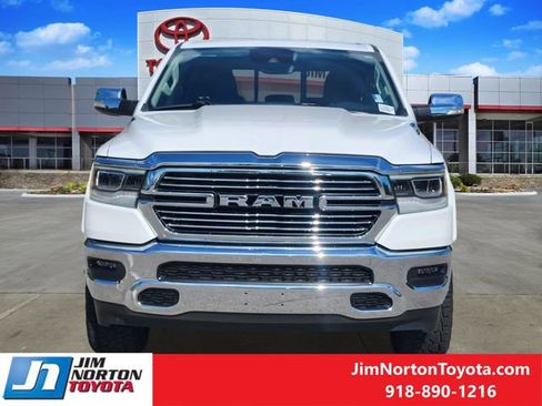 Used 2022 RAM 1500 Laramie AWD/4WD image 2