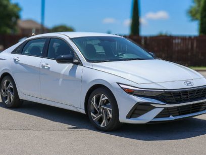 New 2026 Hyundai Elantra SEL Sport