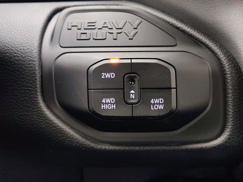 New 2026 RAM 3500 Big Horn AWD/4WD image 31