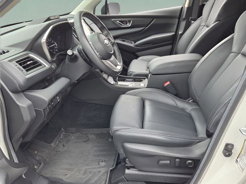 Used 2023 Subaru Ascent Limited w/ Technology Package AWD/4WD image 9