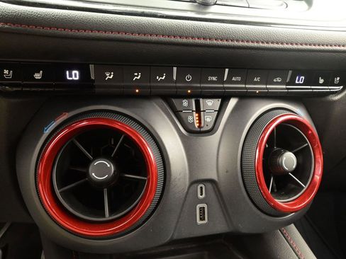 Used 2019 Chevrolet Blazer RS image 23