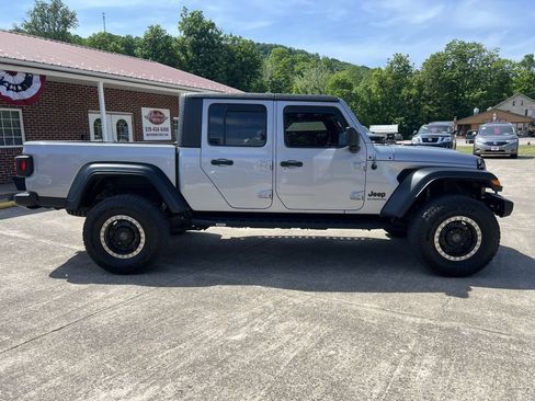 Used 2020 Jeep Gladiator Sport w/ Quick Order Package 24S AWD/4WD image 1