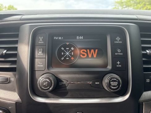 Used 2018 RAM 1500 Express RWD image 18