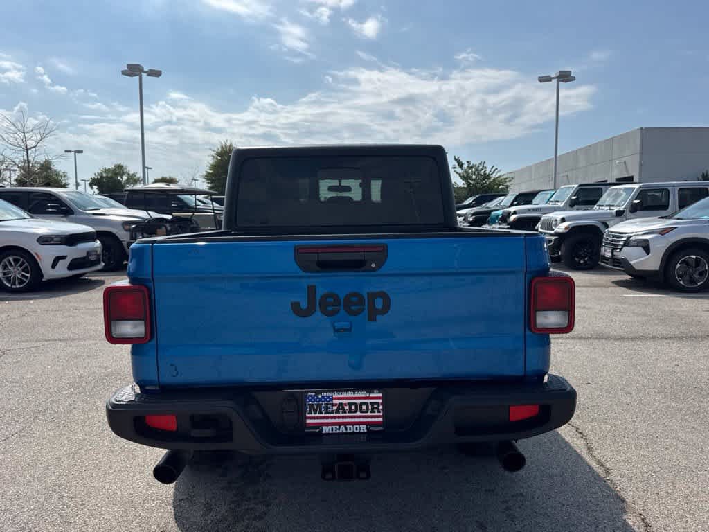 Used 2023 Jeep Gladiator Sport w/ Trailer Tow Package AWD/4WD image 4