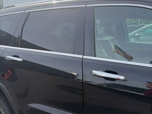 Used 2017 Jeep Grand Cherokee Limited w/ Luxury Group II AWD/4WD image 10