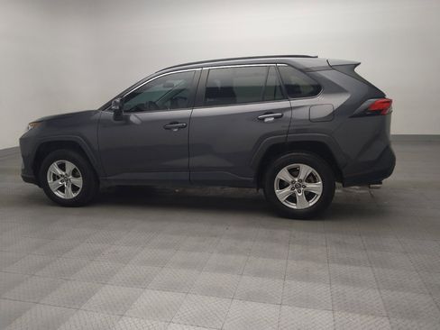 Used 2019 Toyota RAV4 XLE image 3