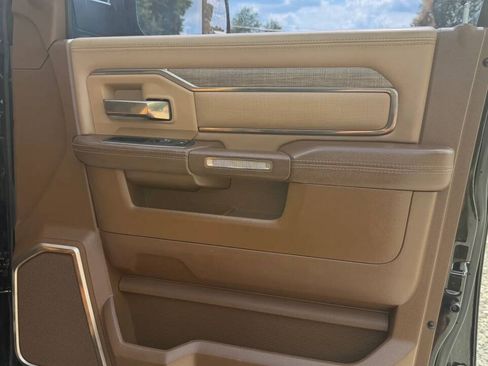 Used 2020 RAM 2500 Limited AWD/4WD image 29