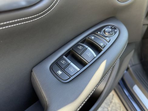 Certified 2023 INFINITI QX55 Luxe w/ Cargo Package image 11