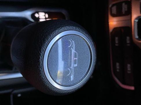 Used 2020 Jeep Gladiator Rubicon image 39