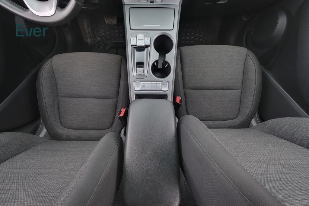 Used 2021 Hyundai Kona SEL FWD image 27