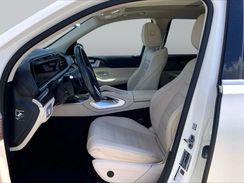 Used 2022 Mercedes-Benz GLS 450 4MATIC image 8
