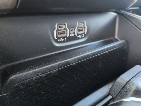 Certified 2021 RAM 1500 Laramie image 29