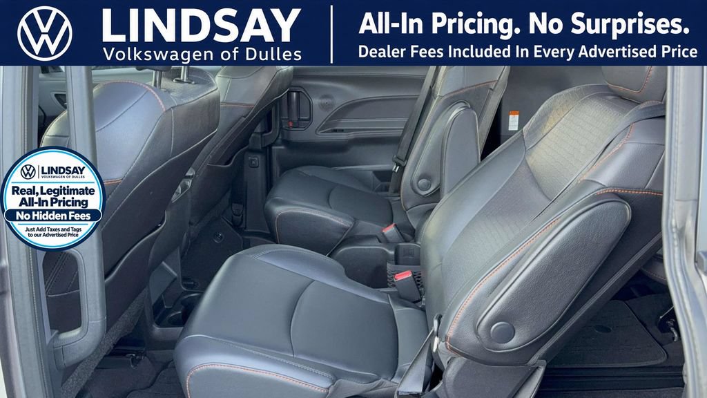 Used 2022 Toyota Sienna XSE w/ XSE Plus Package FWD image 17