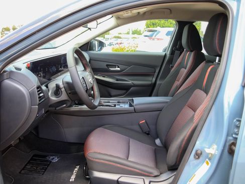 New 2026 Nissan Sentra SR w/ Floor Mat Package FWD image 7