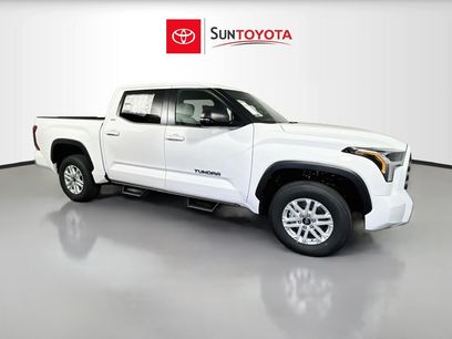 New 2026 Toyota Tundra SR5 w/ SR5 Premium Package