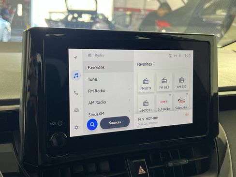 Used 2024 Toyota Corolla LE image 18