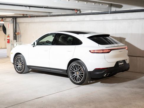 Certified 2021 Porsche Cayenne S AWD/4WD image 3