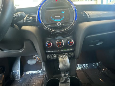 Used 2018 MINI Cooper 2-Door Hardtop FWD image 7