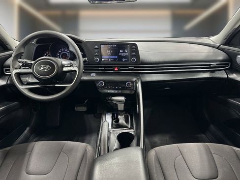 Certified 2023 Hyundai Elantra SEL FWD image 17